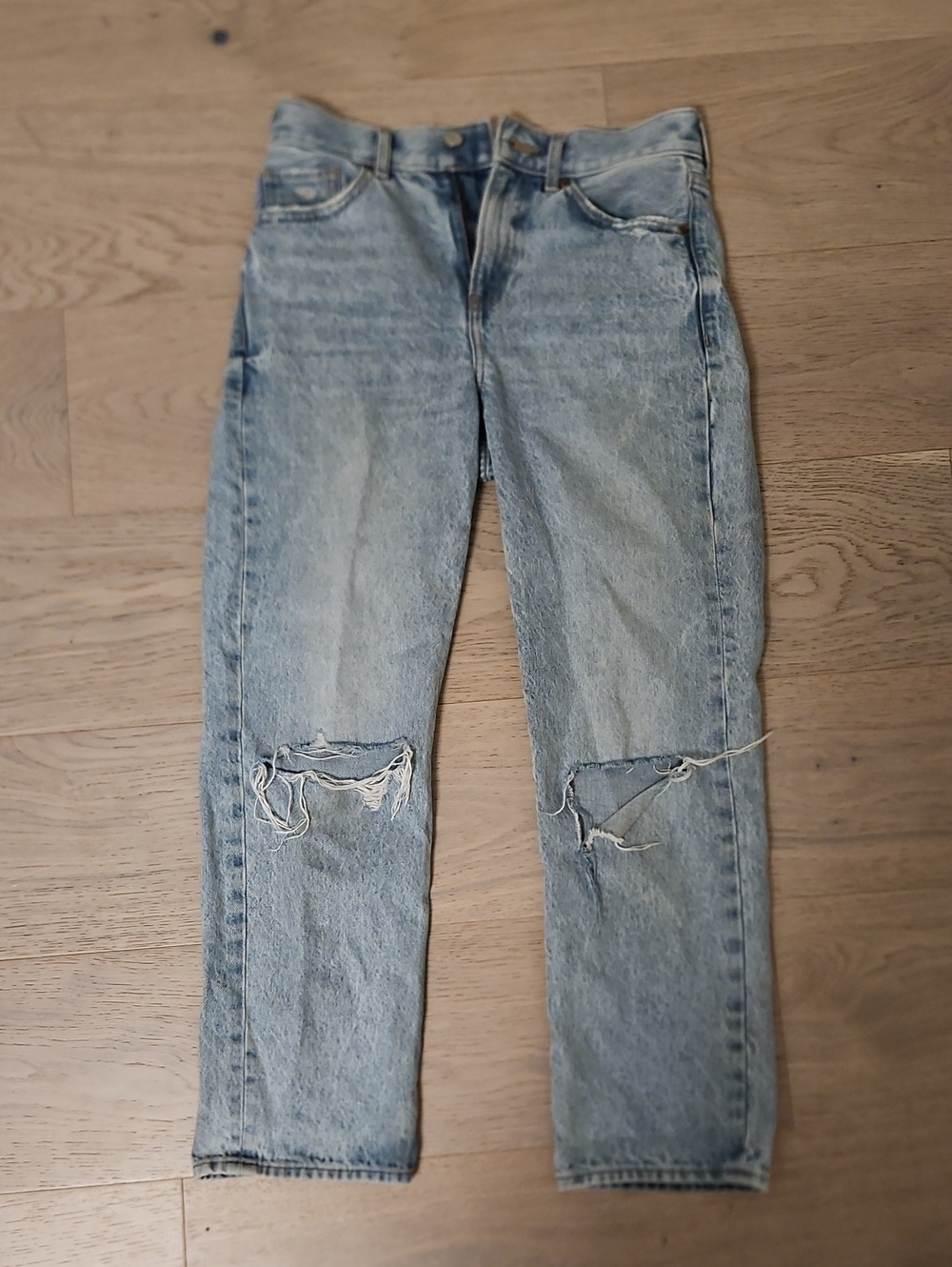 Express Light Blue Women's Straight-Leg Jeans with Knee Rips
